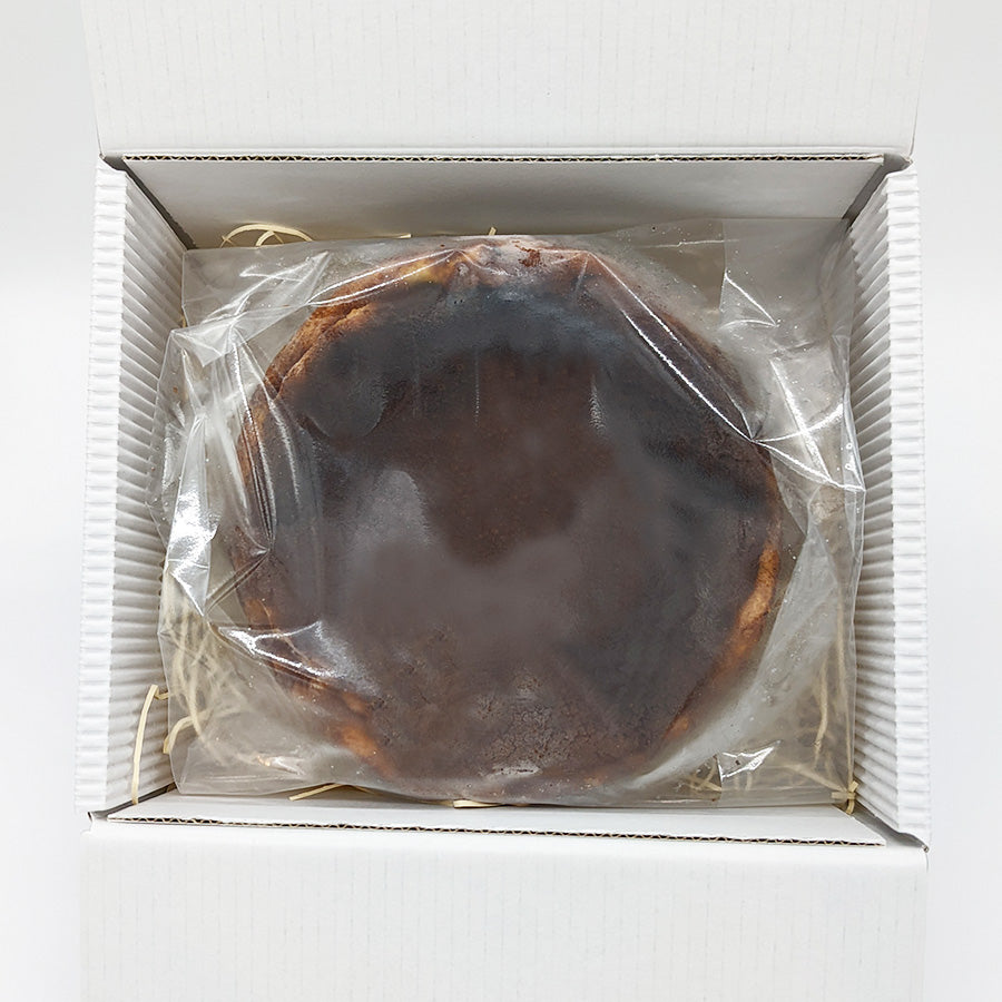 Special cheesecake made with only Hokkaido ingredients 